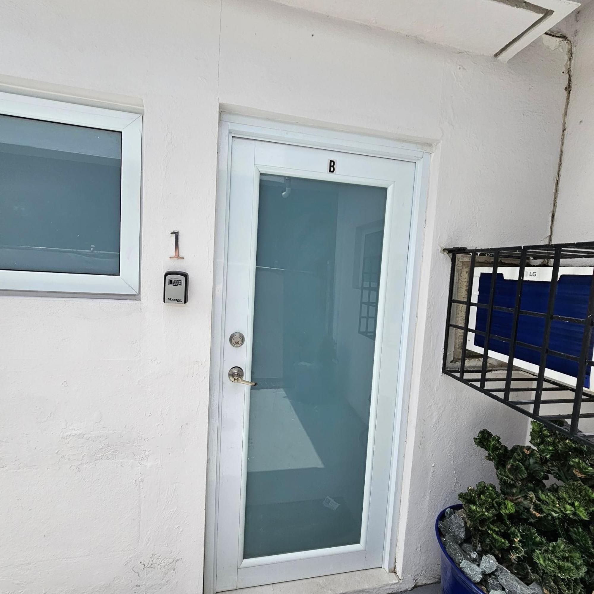 Latitude Adjustment Apartment San Juan Bagian luar foto